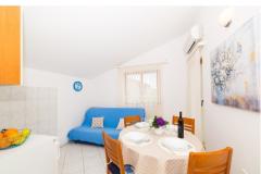 Apartmaji Vila Nena z bazenom Apartma 1 – APP1 foto 5