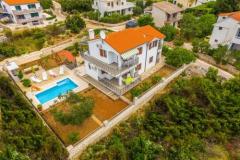 Apartmaji Vila Nena z bazenom Apartma 3 – APP3 foto 2