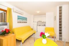 Apartmaji Vila Nena z bazenom Apartma 3 – APP3 foto 5