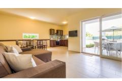 Apartmaji  Apartma 1 – Prizemlje foto 2
