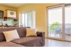Apartmaji  Apartma 2 – Kat foto 2