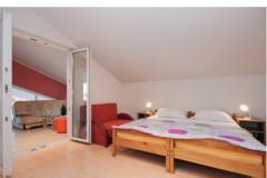 Apartmaji Adrian Soba 7 – A7 foto 5
