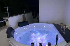 u2 adria Apartma 2 – & jacuzzi foto 1
