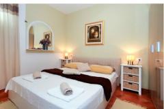 Ambiente NEW with POOL Apartma 1 – 4+2 foto 4