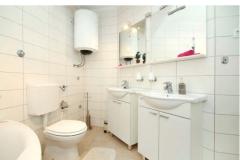 Ambiente NEW with POOL Apartma 3 – Silence6+2 foto 5