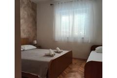 Apartmaji Monika Apartma 1 – A 6+3 foto 4
