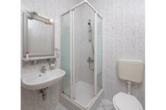 Family Sobe &amp; Apartmaji Omis Soba 6 – 203/106 foto 5