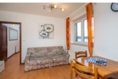 Family Sobe &amp; Apartmaji Omis Soba 7 – APARTMAN S foto 3