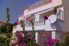 Villa Laura 50 m do mora Apartma 2 – Ap. C foto 1