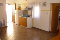 Apartmaji PAG "Vodice" Apartma 3 – YELLOW foto 1