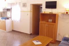 Apartmaji PAG "Vodice" Apartma 3 – YELLOW foto 3