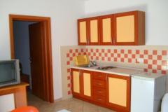 Apartmaji VAVEDA Apartma 2 – A 2+1 foto 3