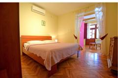 Apartmaji Adriana Apartma 8 – Rose foto 1