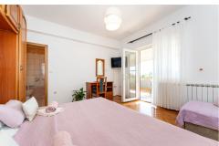 Apartmaji Adriana Soba 7 – R-03 foto 4