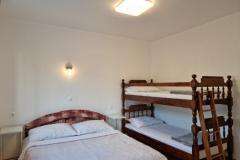 Apartmaji Cvekan Apartma 2 – Terasa vrt foto 1