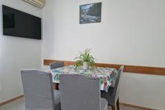 Apartmaji Cvekan Apartma 2 – Terasa vrt foto 2