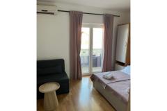Apartmaji Lucija Apartma 2 – A3 sivi foto 2