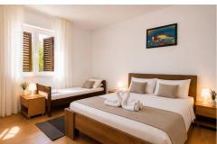 Apartmaji Bonaca Apartma 2: (3+2) – smeđi foto 2