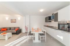 Apartmaji Ivan Apartma 1 – A2+2 foto 3