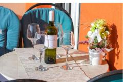 Apartmaji Martina Apartma 2 – crno-bijel foto 3