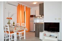 Apartmaji Monika Apartma 2 – narancasti foto 2
