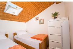 Apartmaji Neda  Apartma 3 – četvorka foto 2
