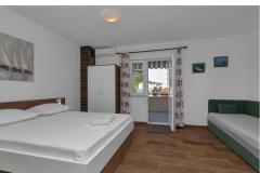 Apartma Ina Ve Apartma 4: (2+1) – studio + 1 foto 1