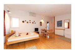Apartmaji Mira Apartma 1: (5+0) foto 1