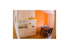 Villa Car Apartma 4: (4+0) – SAMO GORE foto 3