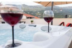 Bubbles Luxury Penthouse with jacuz Apartma 1 – Podstrana foto 2