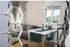 Bubbles Luxury Penthouse with jacuz Apartma 1 – Podstrana foto 5
