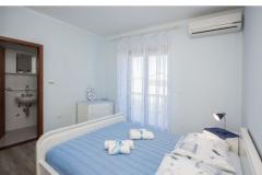 Apartmaji Porat - PRIMOŠTEN Soba 4: (2+0) – Soba Dolac foto 5