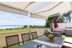 Crowonder Sun Garden Apartma 1 – Vila B1 foto 5