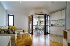 Premium Apartmaji JOY Apartma 1 – A 2+2 foto 1