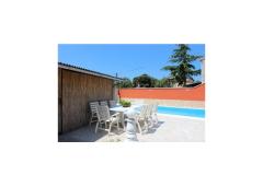 Hiša with swimming pool Apartma 1 – Kuća-bazen foto 1
