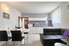 Villa Kascuni Apartma 2 – Ap. A2 foto 1