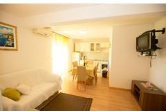 Apartmaji Mery Apartma 1 – AP RAB 4+2 foto 1