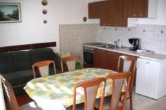 Hiša Ana directly by the beach Apartma 2 – APT.B foto 5