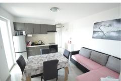 Home or Apts Miočić without owner Apartma 2 – Ap. 4+2 foto 2