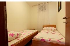  Rajcic apartmani Apartma 2 – A4+1 foto 5