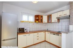 Villa Bobanac with heated pool Apartma 2 – Ap.1 foto 5