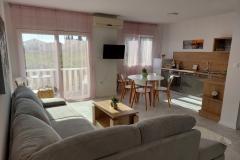 Apartmaji Crnjac Apartma 4 – RUZMARIN foto 1