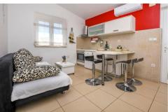 Apartmaji Captain`s house Apartma 1 – Mario foto 1