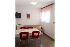 Hiša Zvonimir Apartma 2 – Ap 4+1 foto 5
