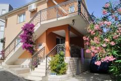Počitniški dom Milenka Apartma 1 – villa foto 1