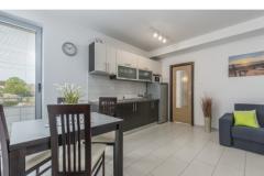 Apartmaji Kimi with swimming pool  Apartma 2 – APP M foto 2