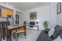 Apartmaji Kimi with swimming pool  Apartma 3 – APP V foto 3
