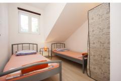 Apartma L Apartma 1 – narančasti foto 1
