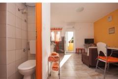 Apartma L Apartma 1 – narančasti foto 2