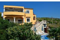 Apartmaji Villa RA Apartma 3 – AP3 Lara foto 1